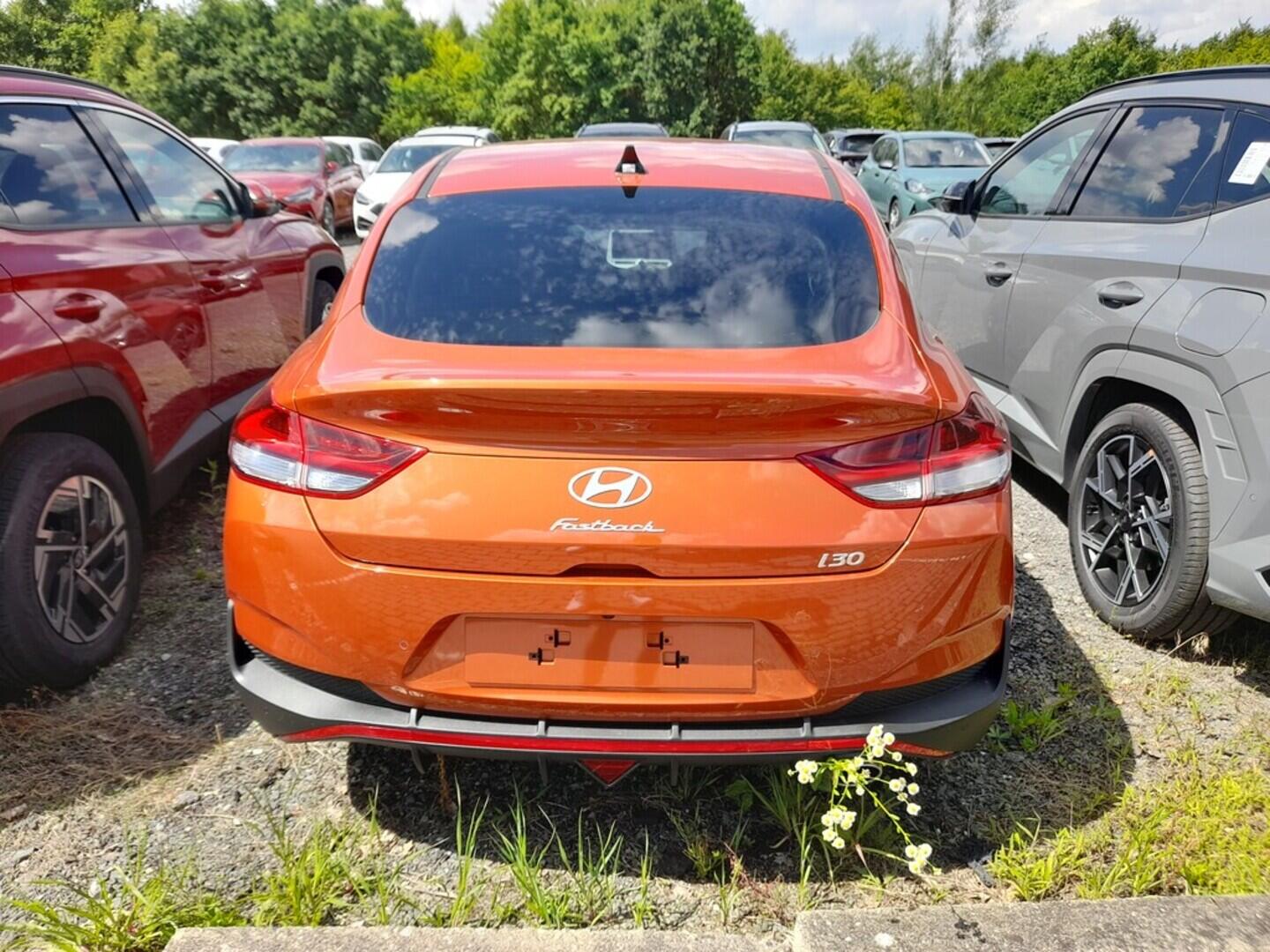 O919V06013_15.webp_i30 FB PD PE N Line 1,5 T-GDI MHEV 103 kW