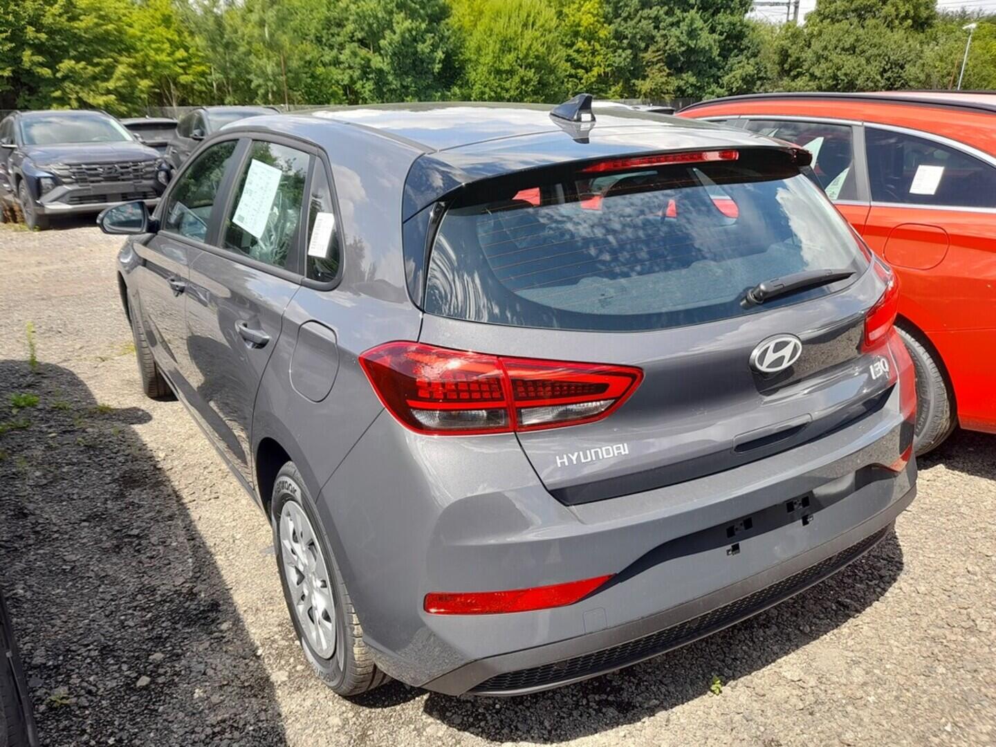 O919V06016_14.webp_i30 HB PD PE Comfort 1,5i 71 kW