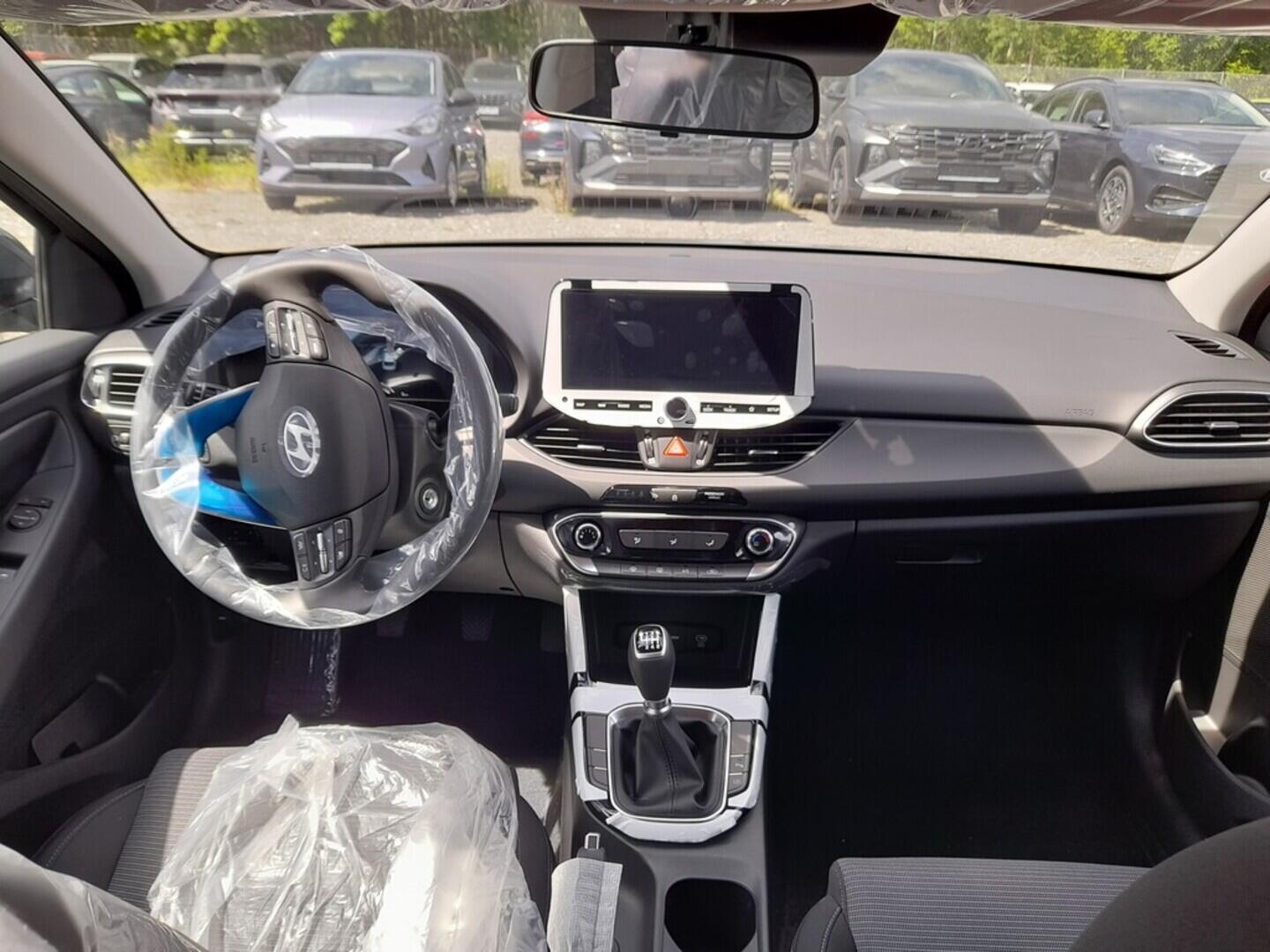 O919V06016_15.webp_i30 HB PD PE Comfort 1,5i 71 kW