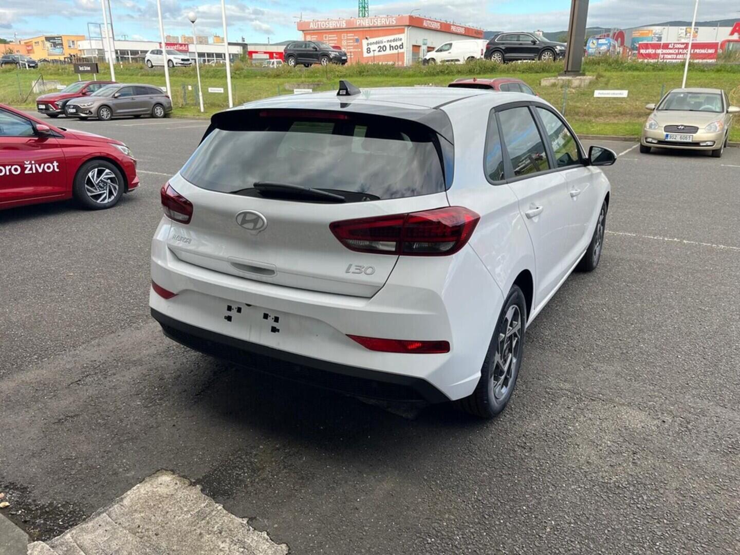 O919V06020_15.webp_I30 HB FL 1,0 T-GDI GO Czech!