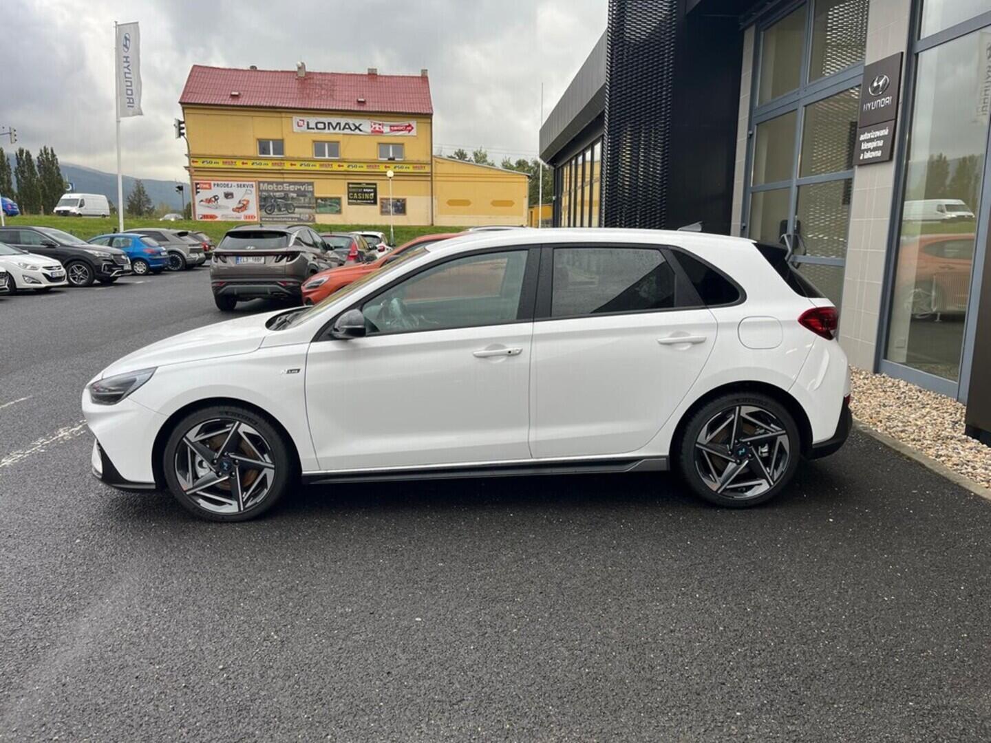 O919V06021_11.webp_I30 HB 1,5 TGDI N LINE