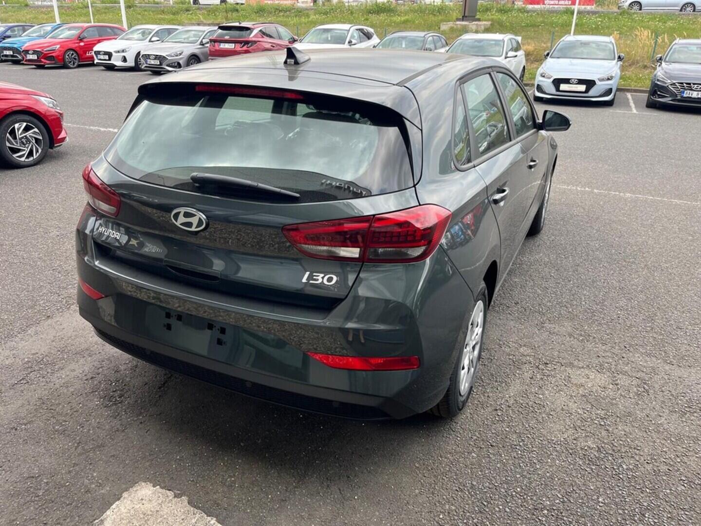 O919V06023_15.webp_I30 HB 1,5I COMFORT 70kW