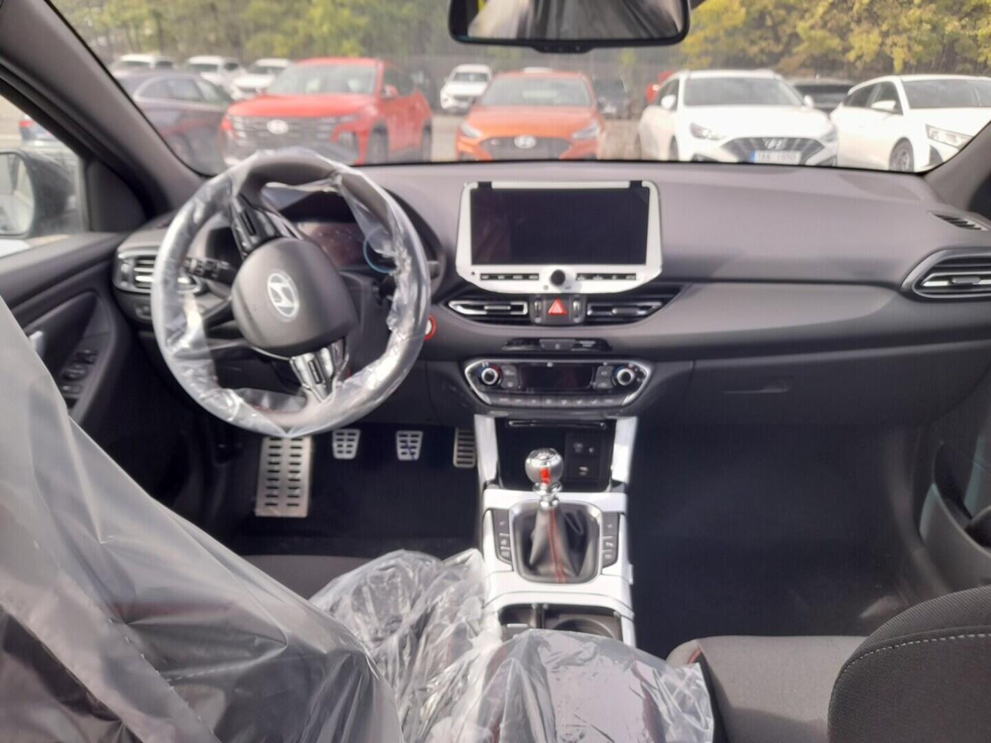 O919V06040_17.webp_i30 HB PD PE N Line 1,5 T-GDI MHEV 103 kW