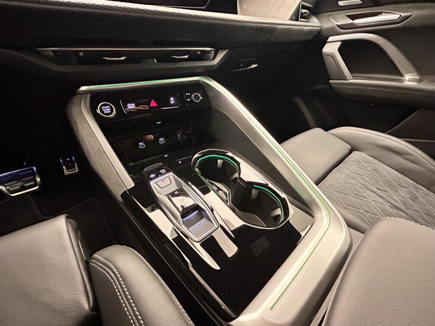 O919V06127_25.webp_Q5 TFSI quattro 150 kW