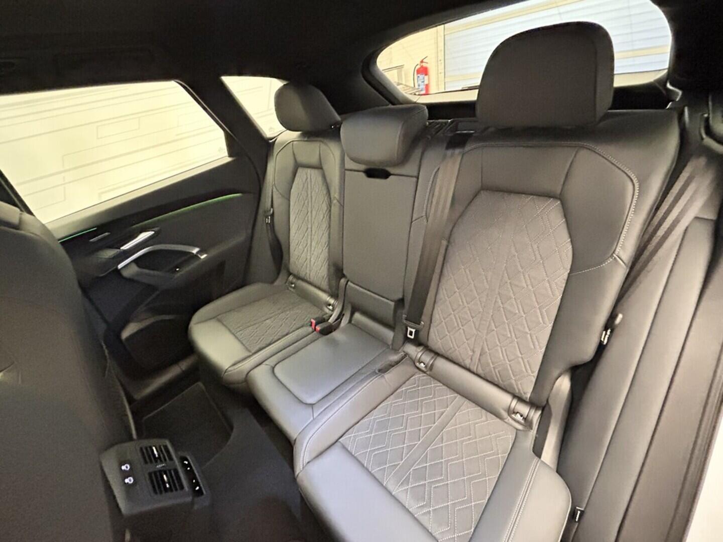 O919V06127_29.webp_Q5 TFSI quattro 150 kW