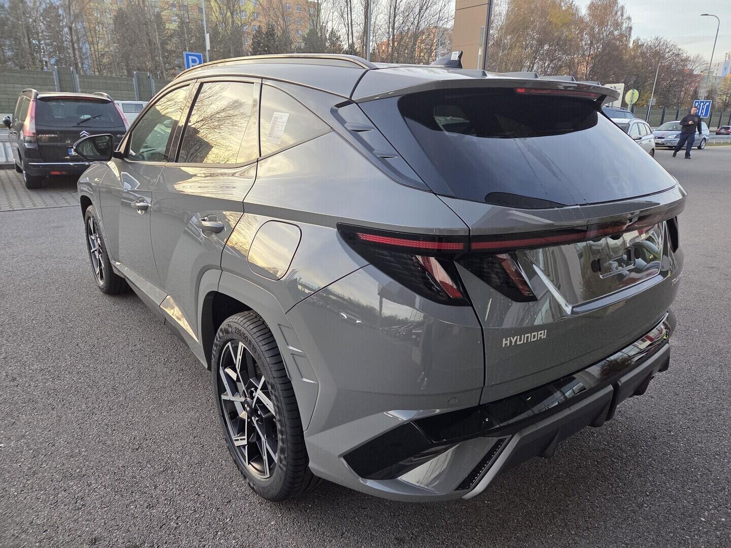 O919V06486_16.webp_TUCSON NX4 GO Czech N Line! 1,6 T-GDI 110 kW