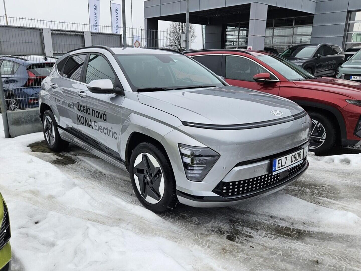 OA41005412_11.webp_KONA EV SX2 Czech Edition POWER 64,8 kWh 150 kW