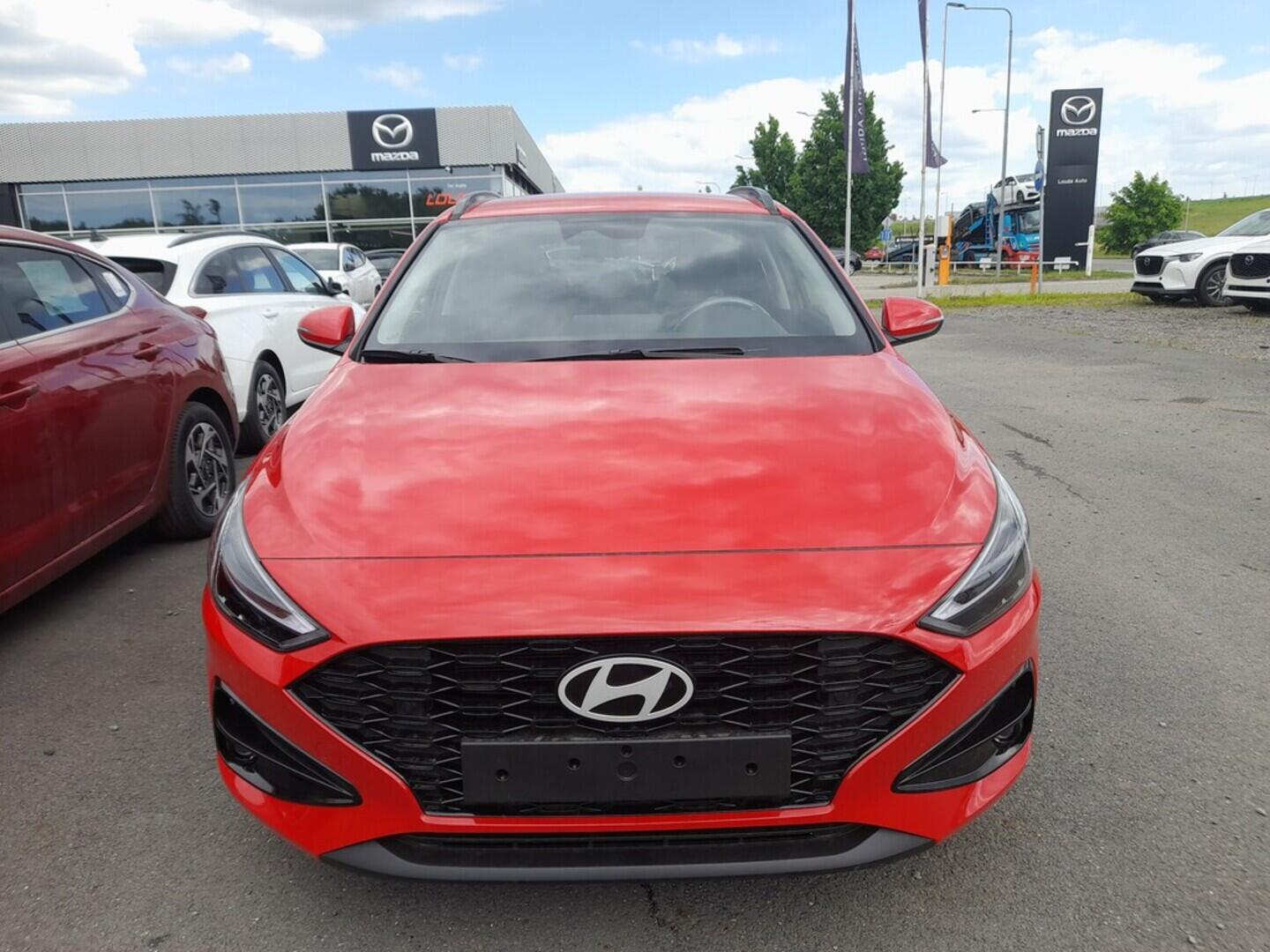 OA41005506_12.webp_i30 WG PD PE Family 1,5 T-GDI MHEV 103 kW