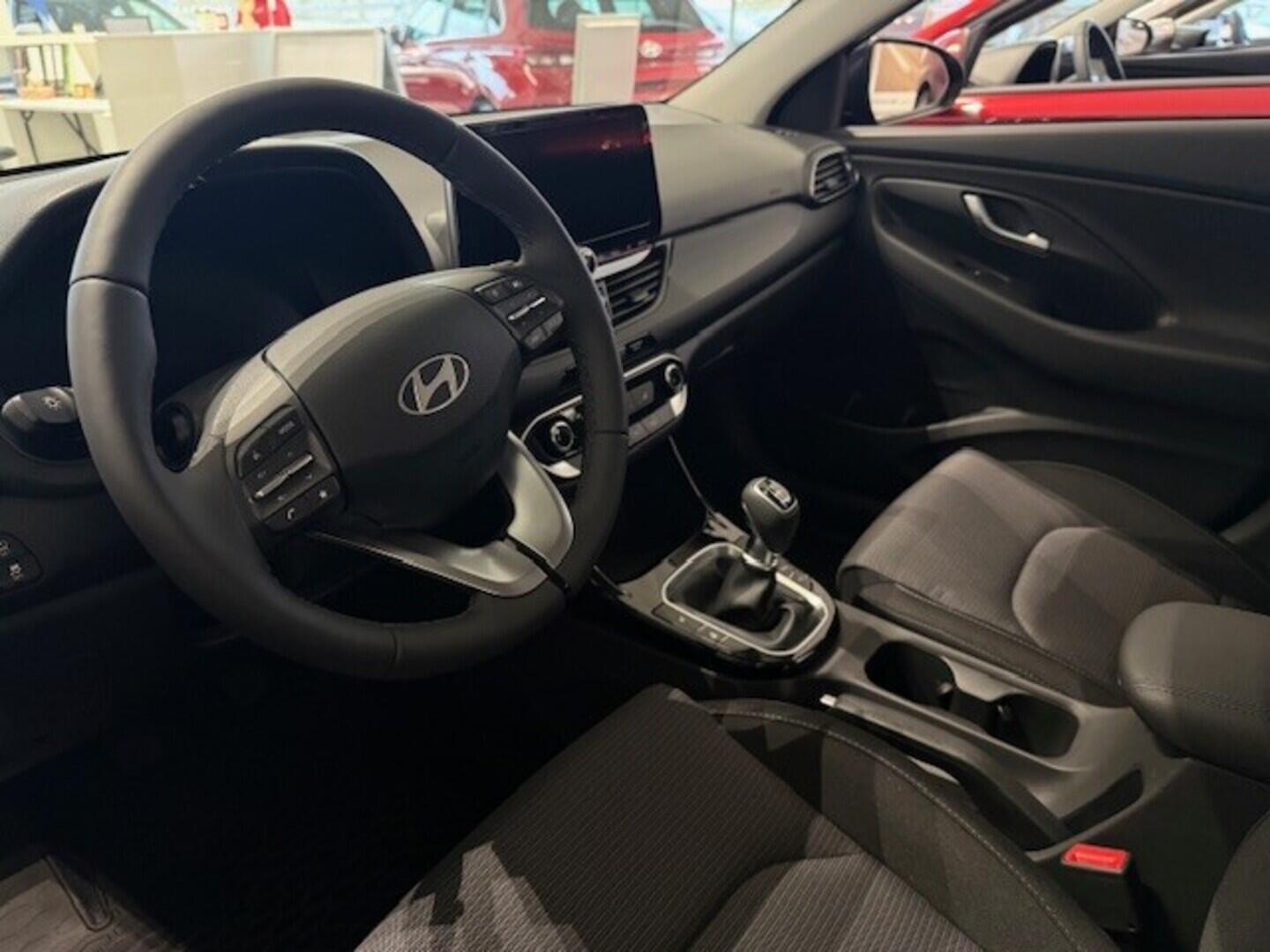 OA41005689_16.webp_I30 HB FAMILY CLIMATE 1,5i 71 kW