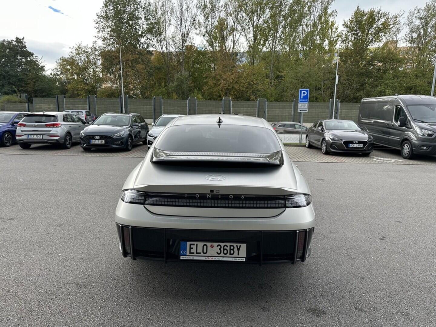 OA41005800_15.webp_IONIQ 6 STYLE Power (77 kW  kW