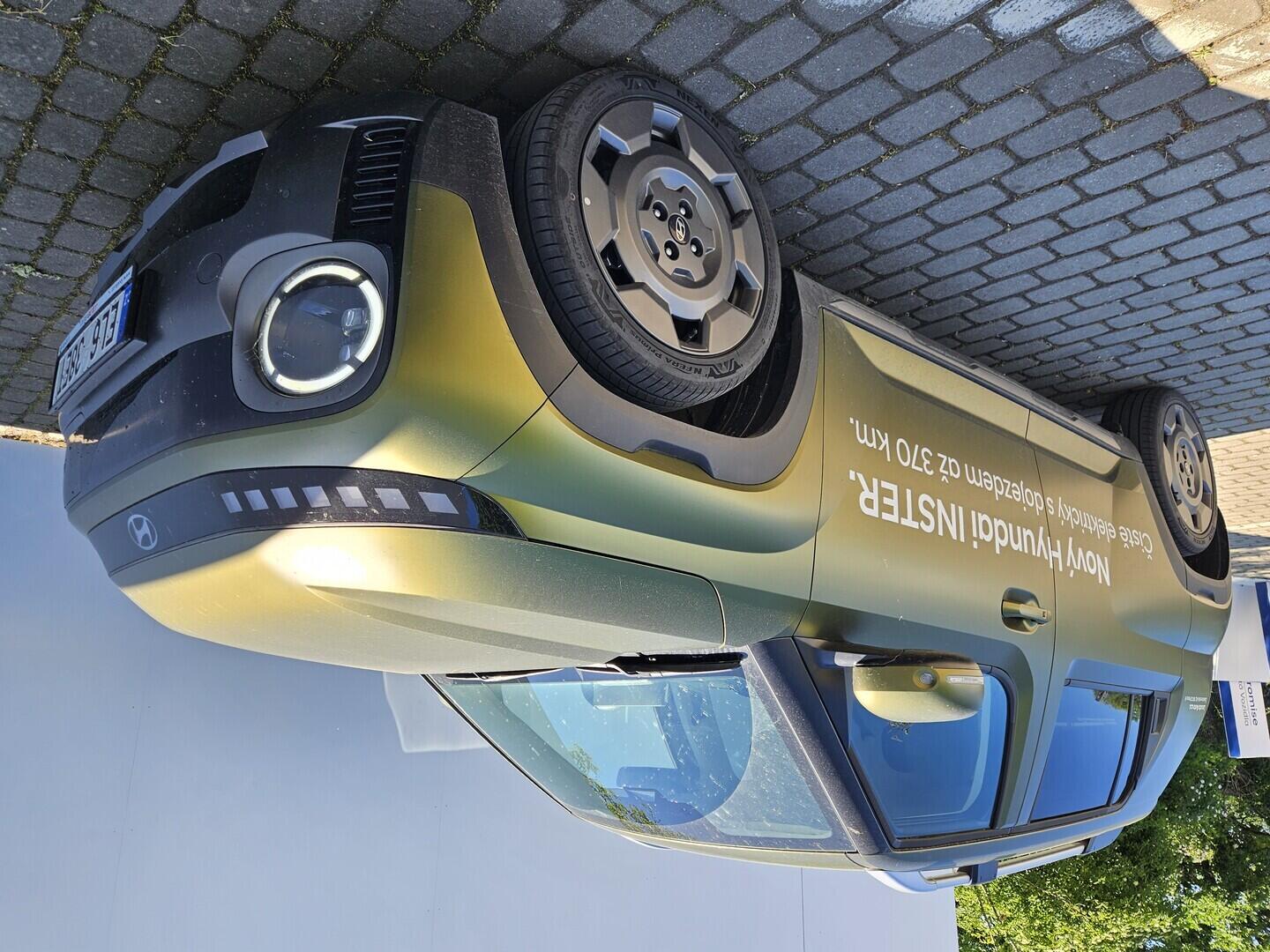 OA41005907_13.webp_INSTER 4S AX EV Cross POWER 49 kWh 84 kW
