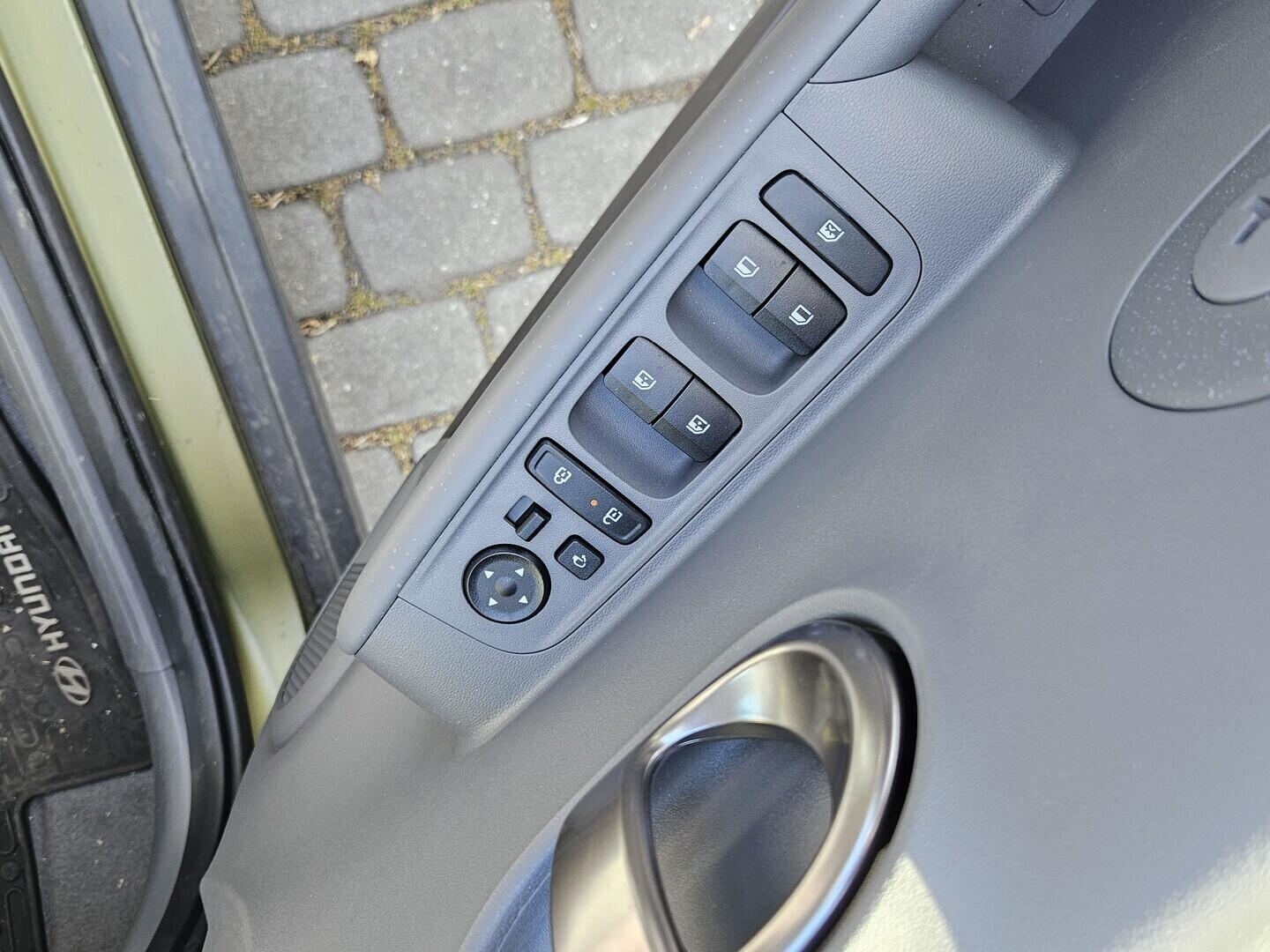 OA41005907_22.webp_INSTER 4S AX EV Cross POWER 49 kWh 84 kW
