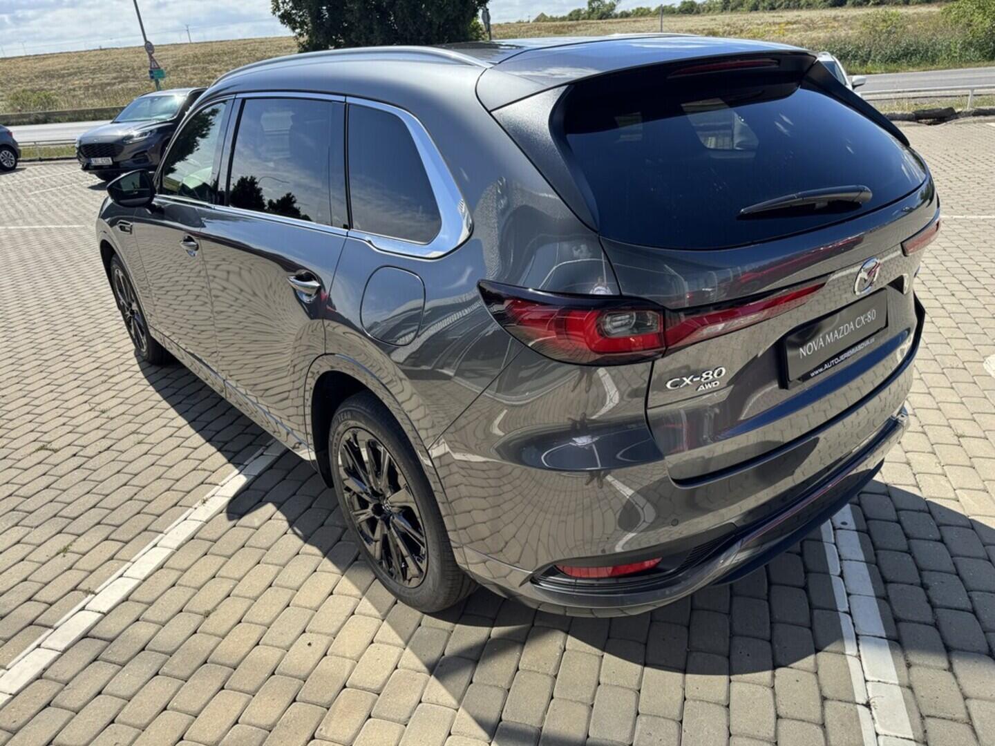 OB71000649_16.webp_CX-80 AWD Homura Plus 2.5L e-Skyactiv PHEV 327 141 kW