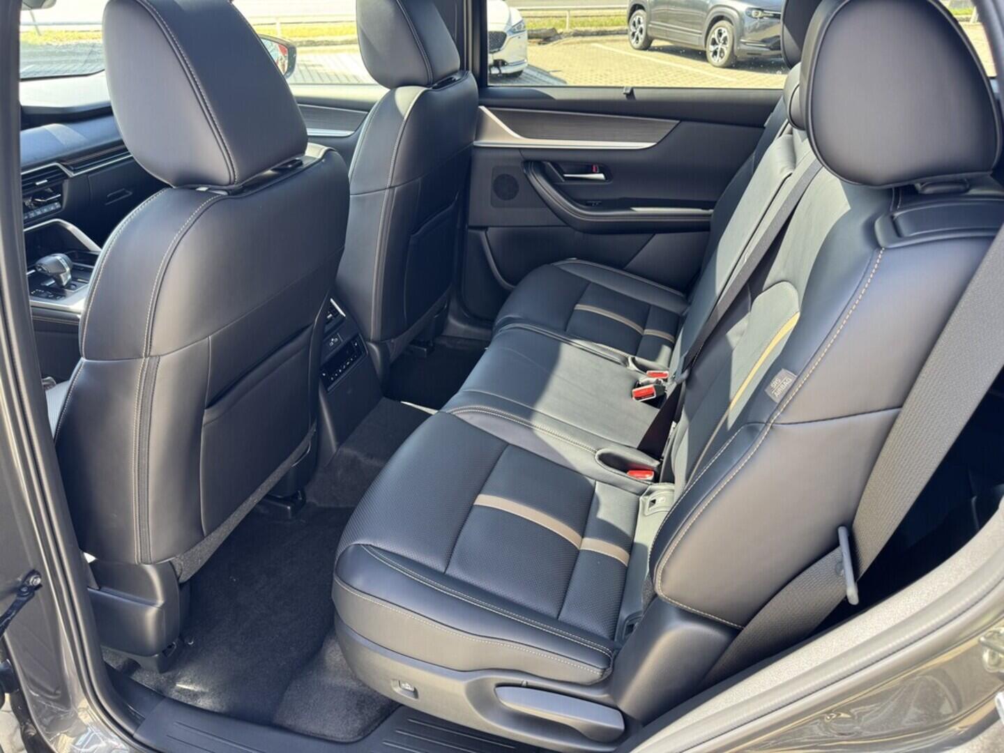 OB71000649_19.webp_CX-80 AWD Homura Plus 2.5L e-Skyactiv PHEV 327 141 kW