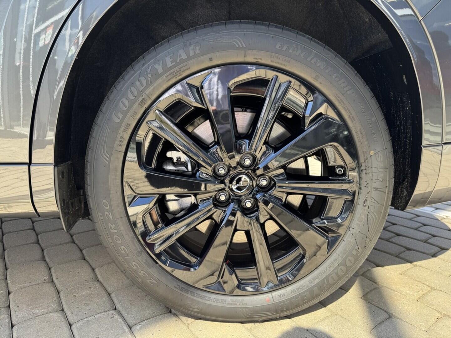 OB71000649_21.webp_CX-80 AWD Homura Plus 2.5L e-Skyactiv PHEV 327 141 kW