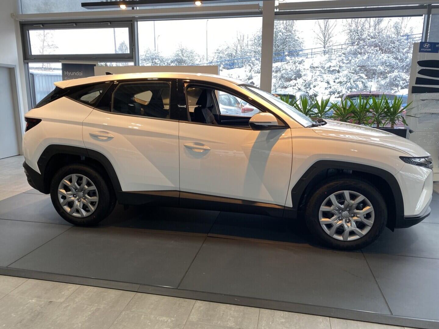 OC41002160_13.webp_Tucson Start 1,6 T-GDI 4x2  110 kW