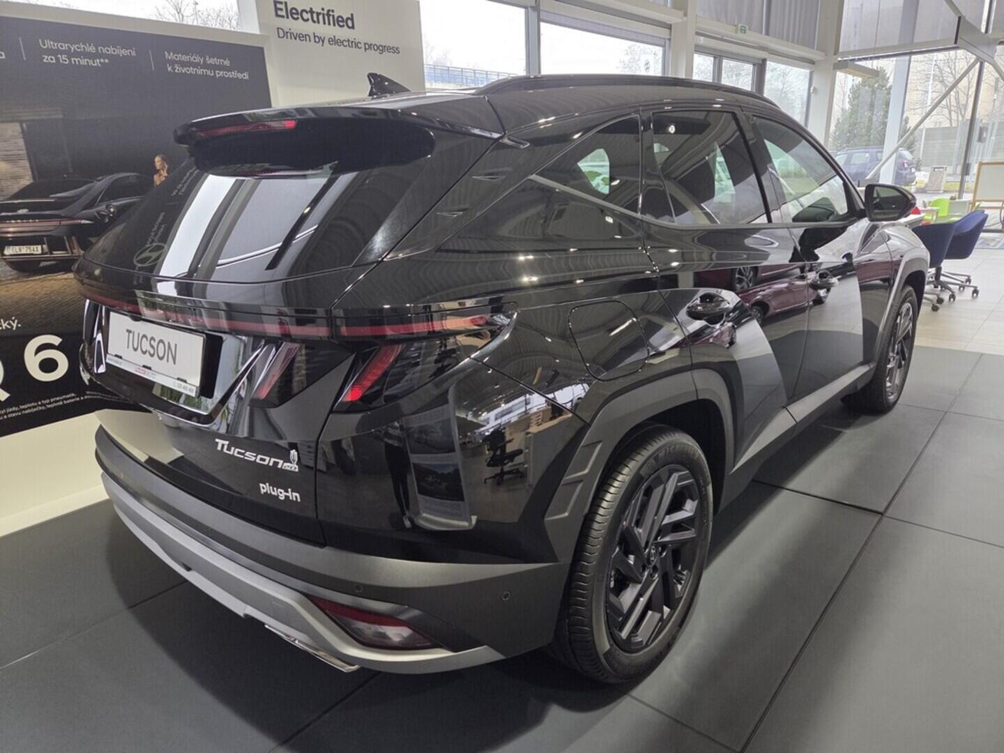 OC41002940_14.webp_TUCSON PHEV NX4  1,6 T-GDI PHEV  kW