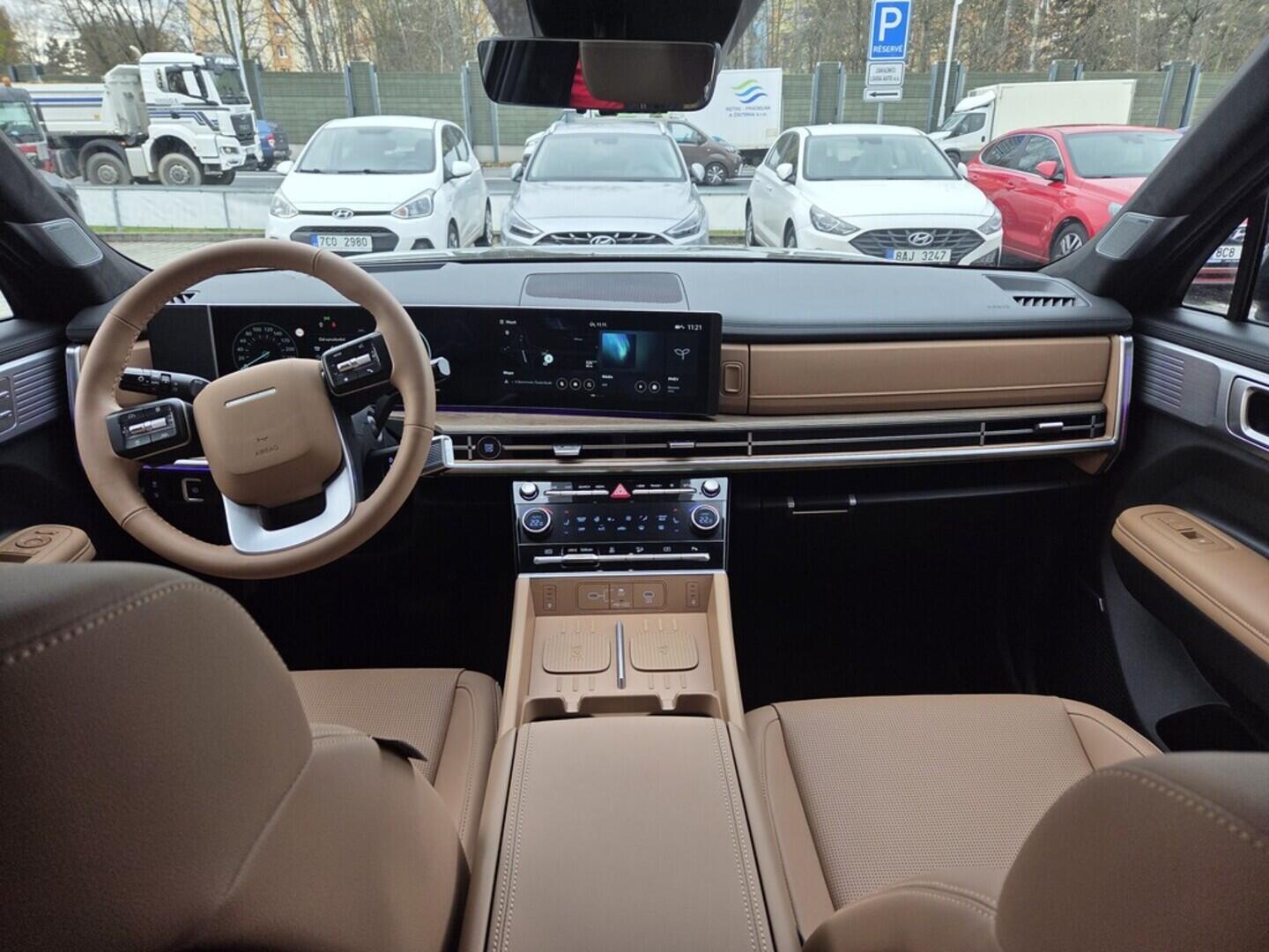 OC41002958_18.webp_SANTA FE PHEV MX5 STYLE 1,6 T-GDI PHEV 7míst  kW