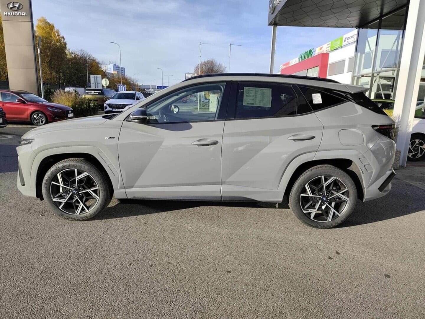 OC41003008_17.webp_TUCSON NX4 N Line Style 1,6 T-GDI 118 kW