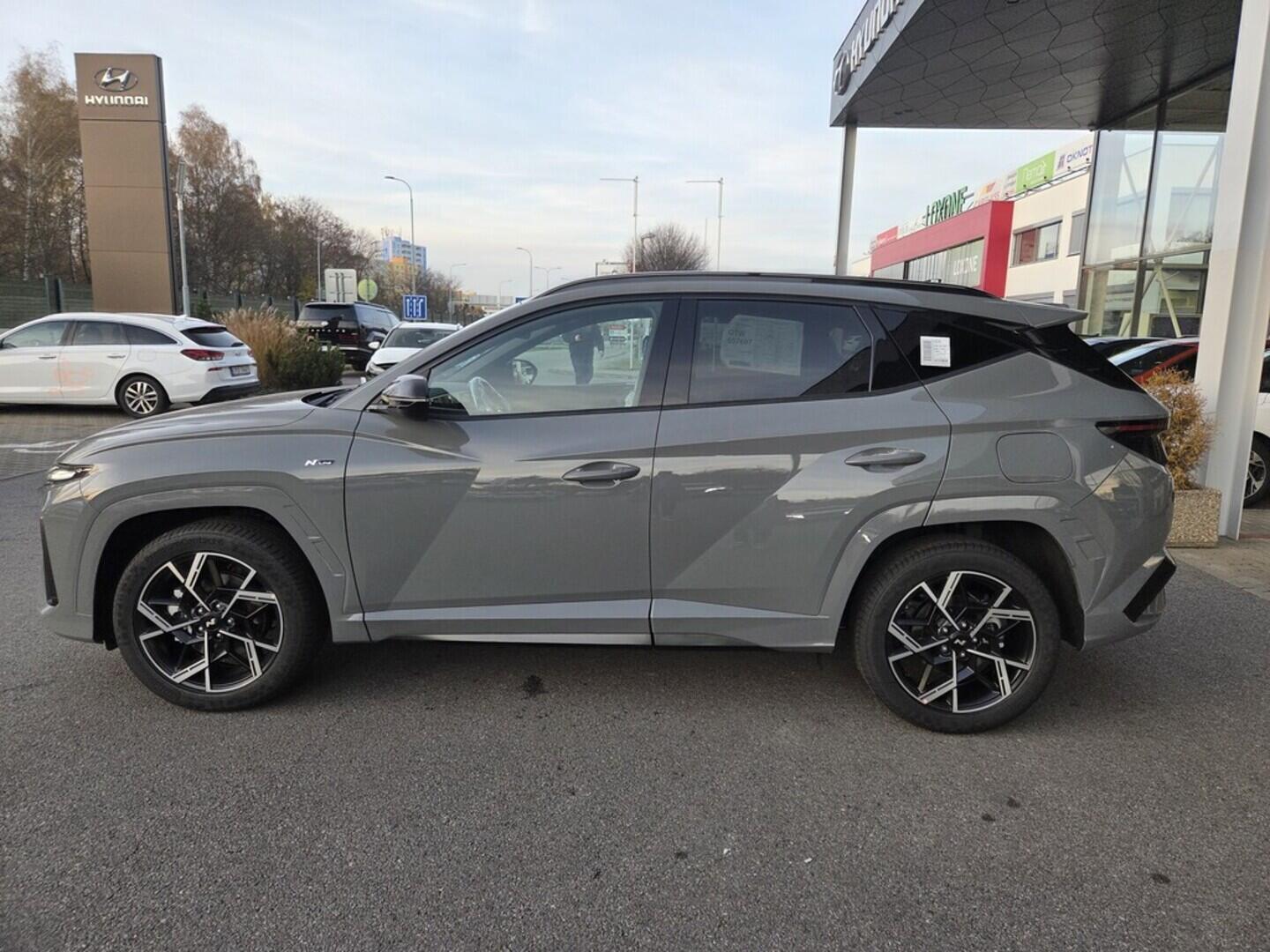 OC41003045_17.webp_TUCSON NX4 GO N Line! 1,6 T-GDI  kW