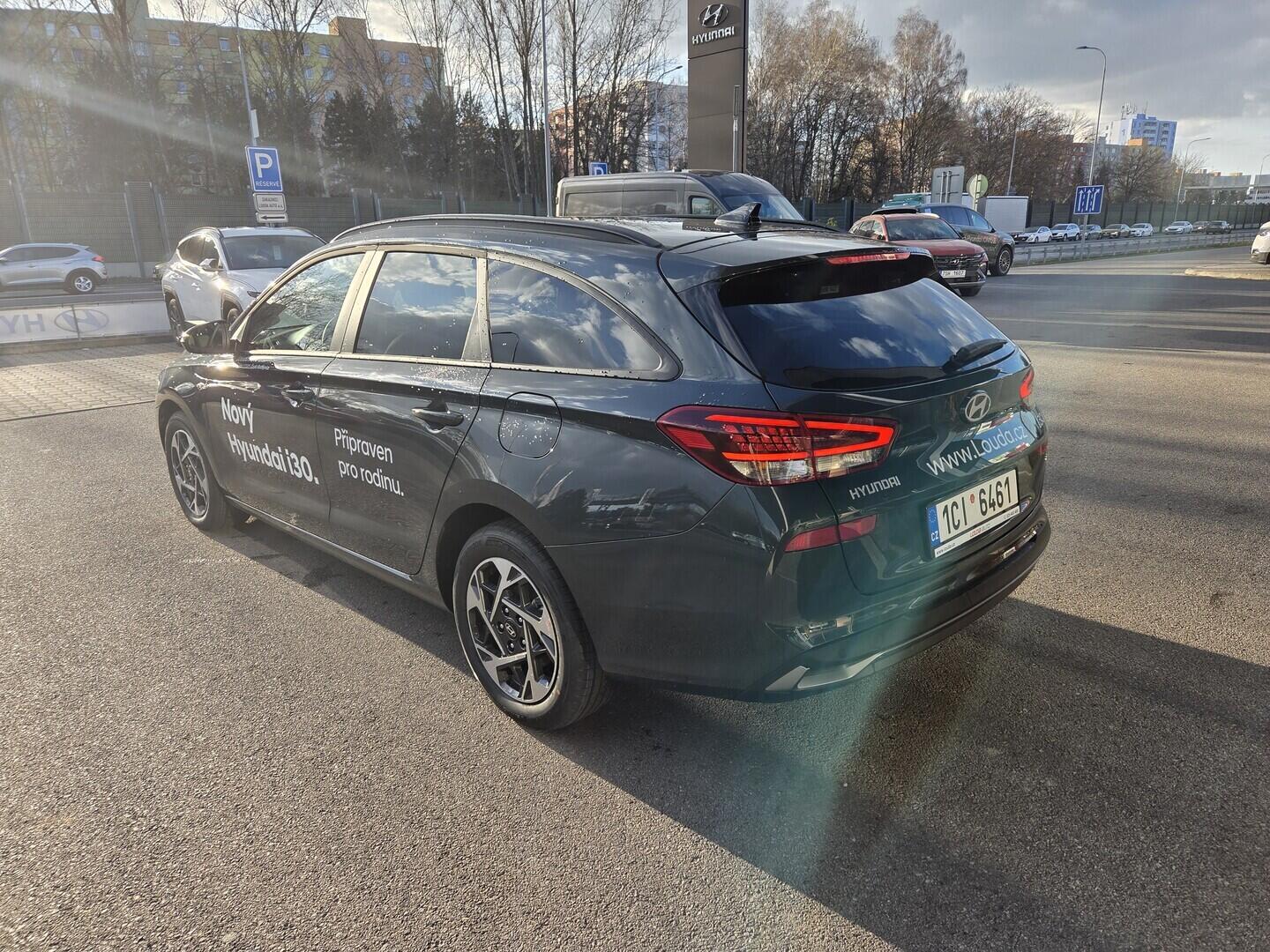 OC41003257_16.webp_i30 WG PD PE GO Czech! 1,0 T-GDI 85 kW