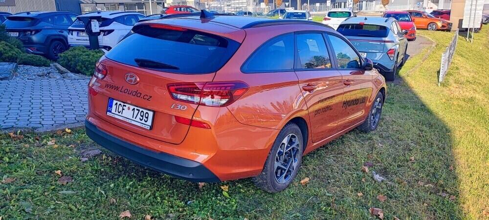 OD41000799_14.webp_i30 WG MY25 Smart Climate 1,5i MT 1,5i 70 kW