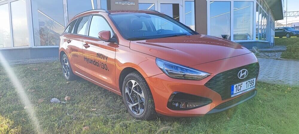 OD41000799_16.webp_i30 WG MY25 Smart Climate 1,5i MT 1,5i 70 kW