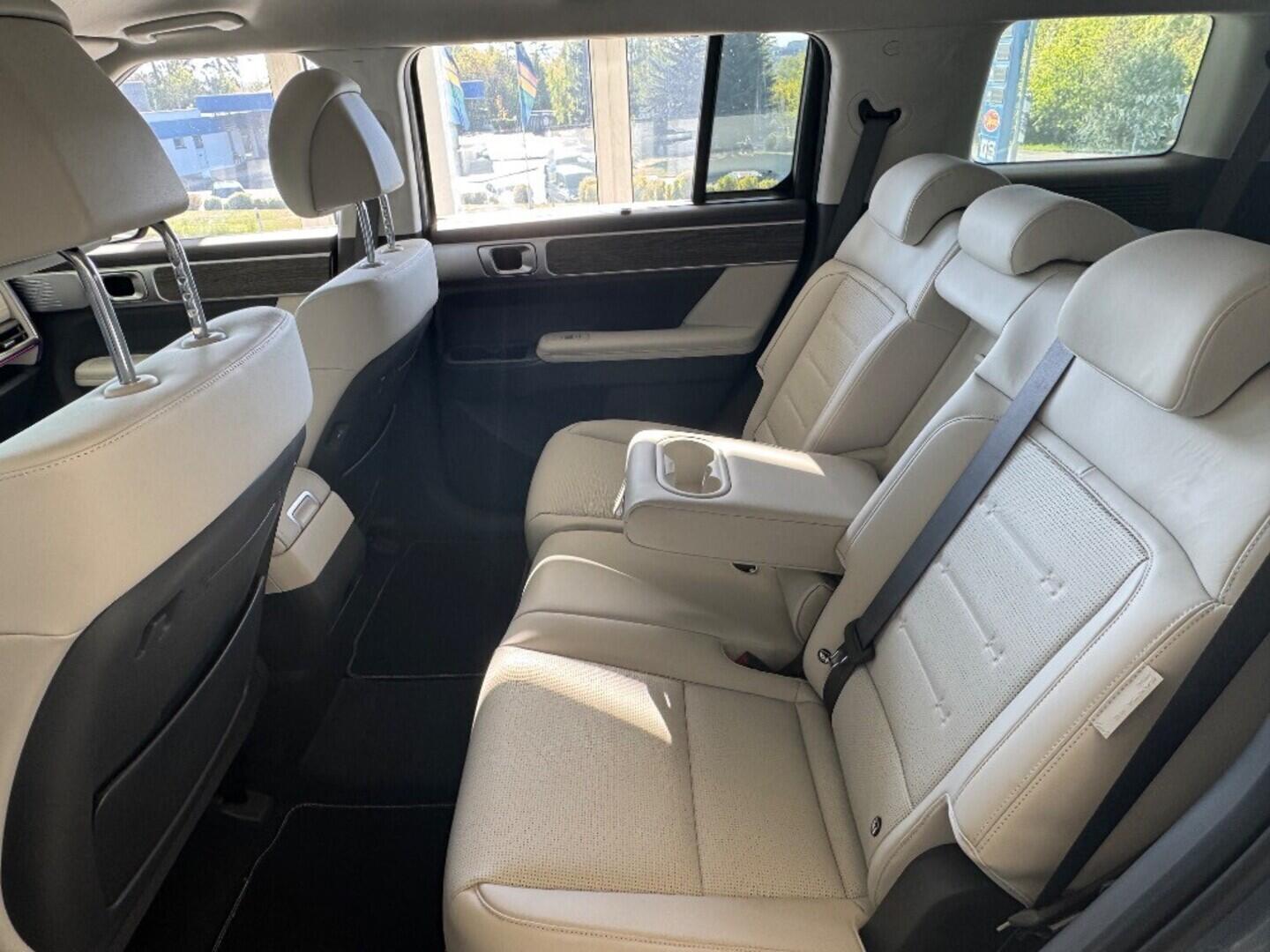 OD41000868_18.webp_SANTA FE HEV MX5 Style 1,6 T-GDI HEV 176 kW