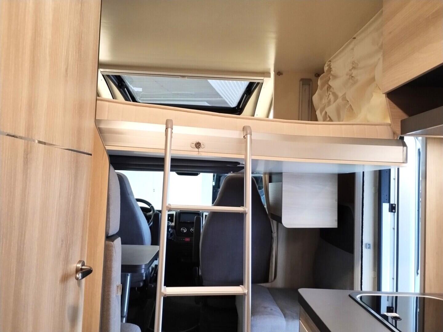 OF06300023_22.webp_Itineo PJ700  Peugeot 103 kW