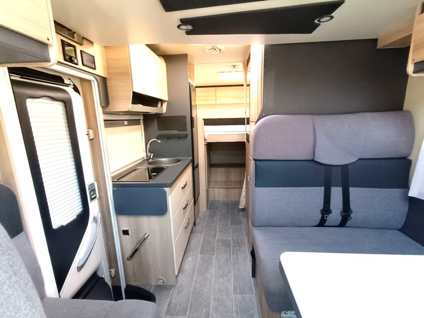 OF06300023_24.webp_Itineo PJ700  Peugeot 103 kW