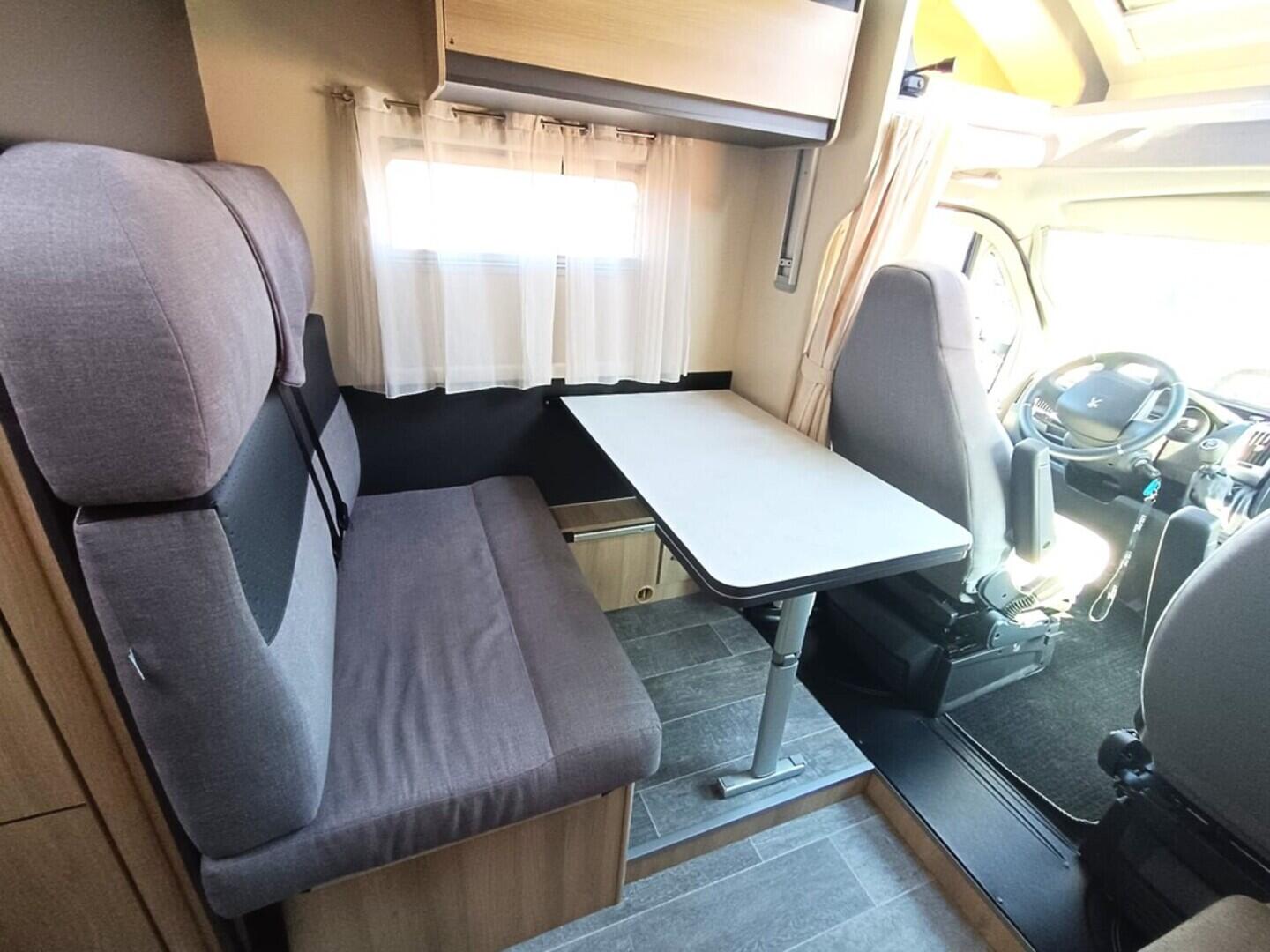 OF06300023_25.webp_Itineo PJ700  Peugeot 103 kW