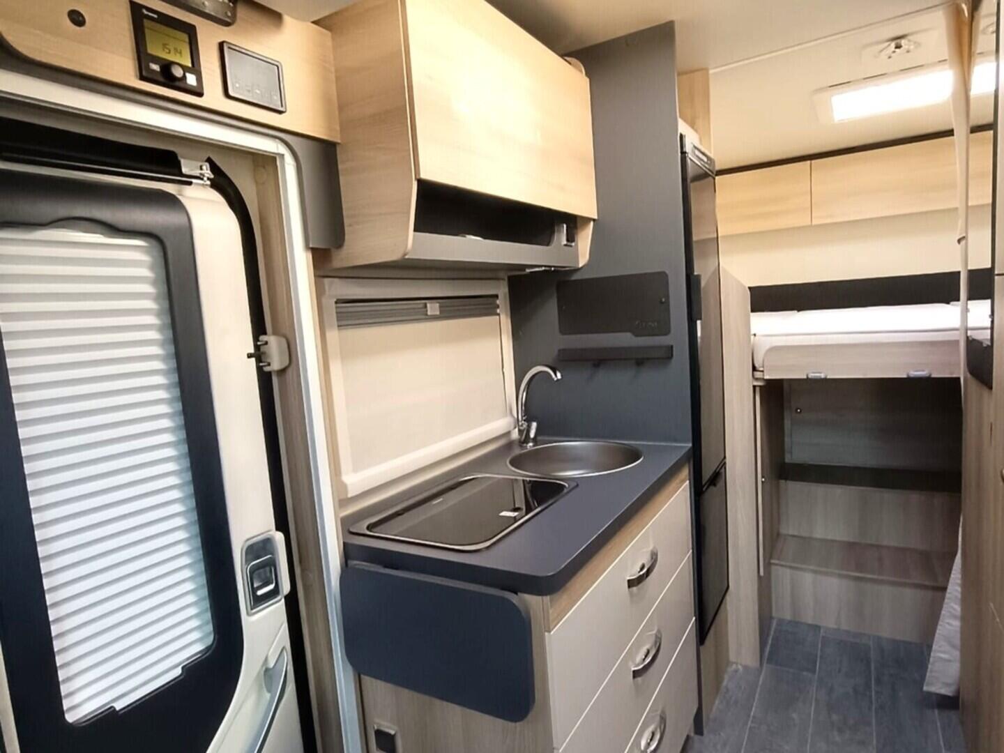 OF06300023_28.webp_Itineo PJ700  Peugeot 103 kW