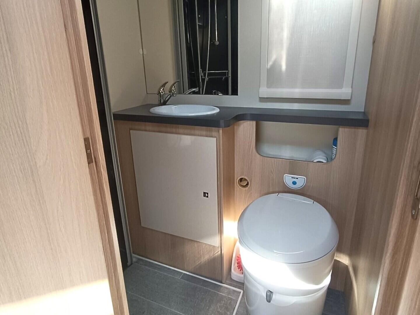 OF06300023_29.webp_Itineo PJ700  Peugeot 103 kW