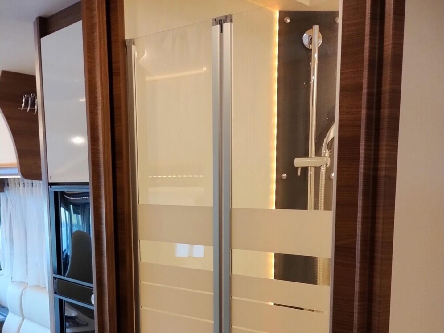 OF06300027_39.webp_M66 Mercedes 125 kW