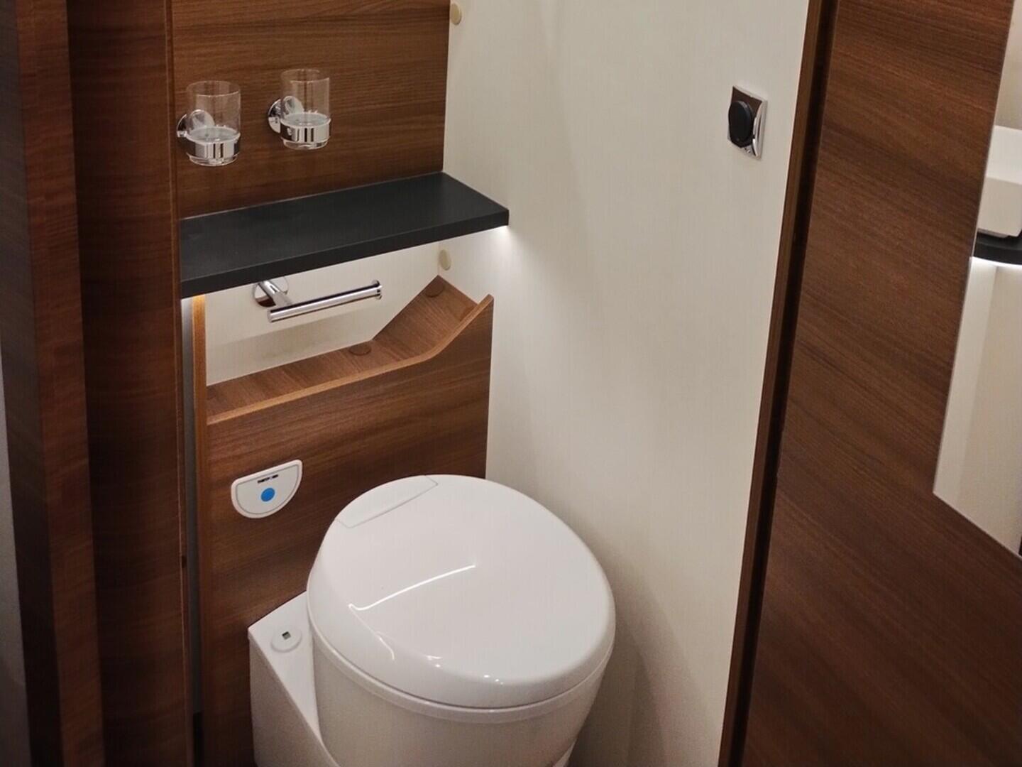 OF06300027_40.webp_M66 Mercedes 125 kW