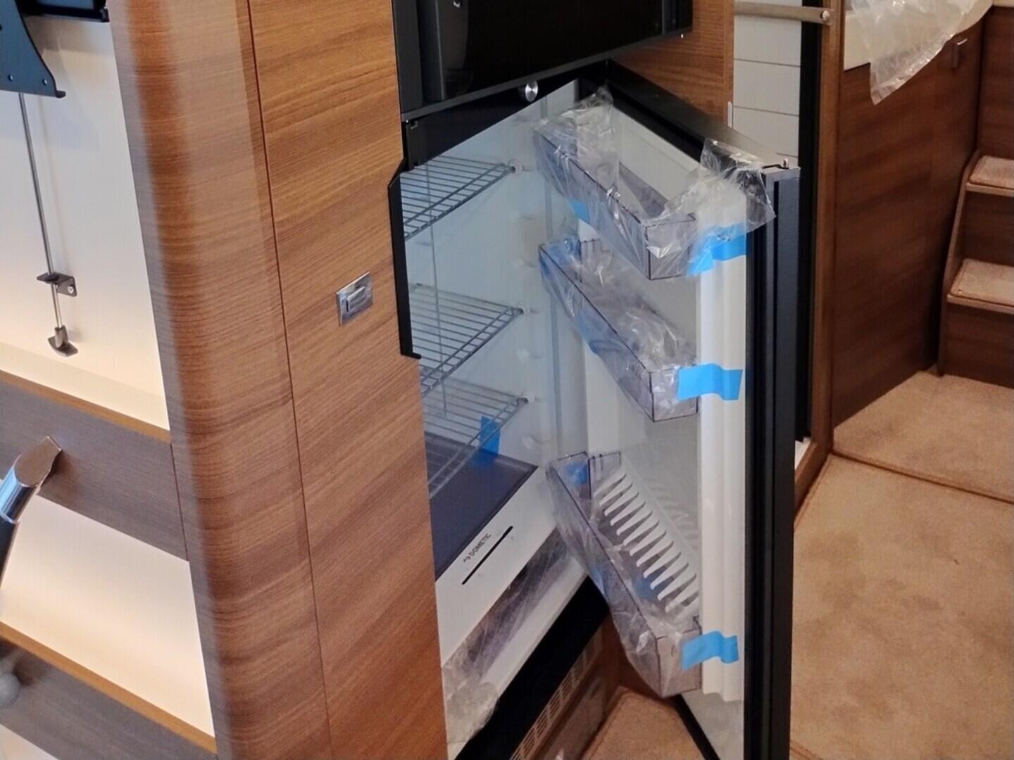 OF06300038_26.webp_i166M Mercedes 125 kW