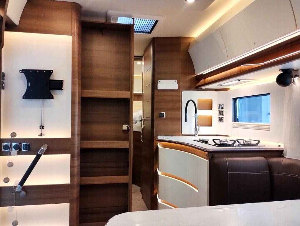 OF06300038_27.webp_i166M Mercedes 125 kW