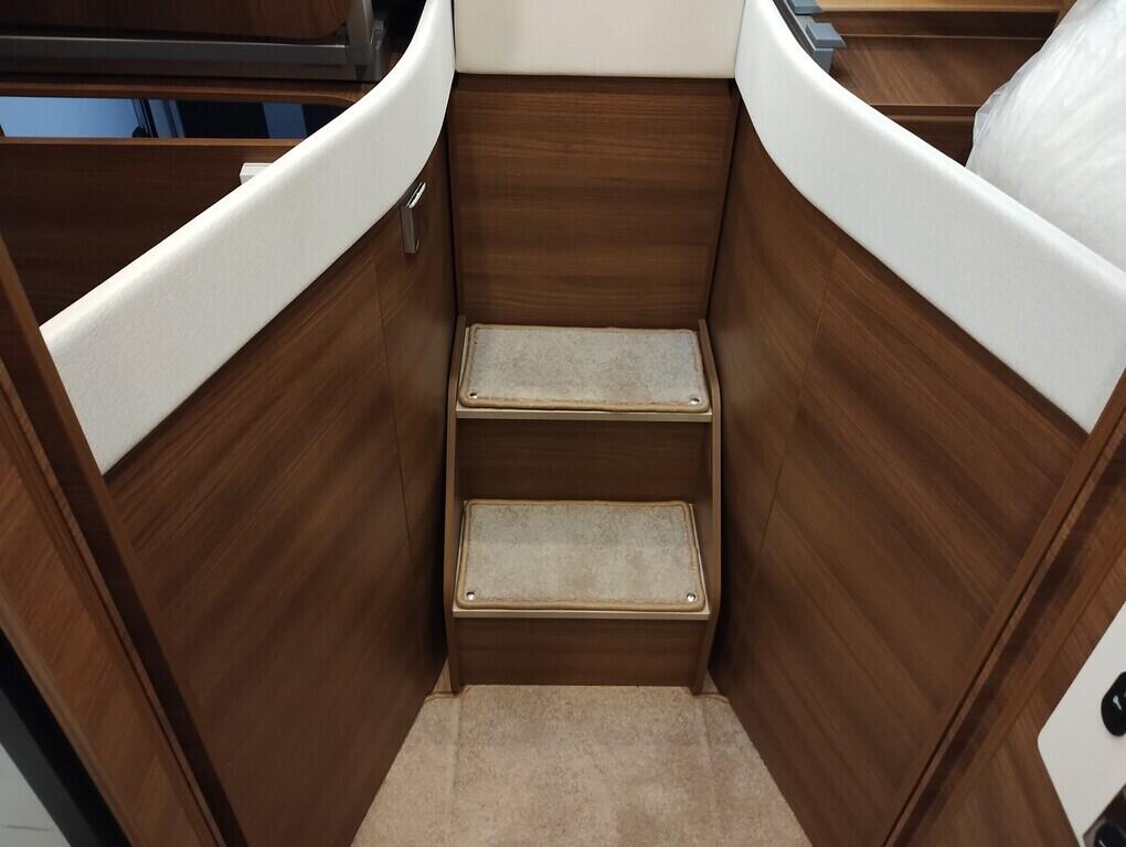 OF06300038_29.webp_i166M Mercedes 125 kW