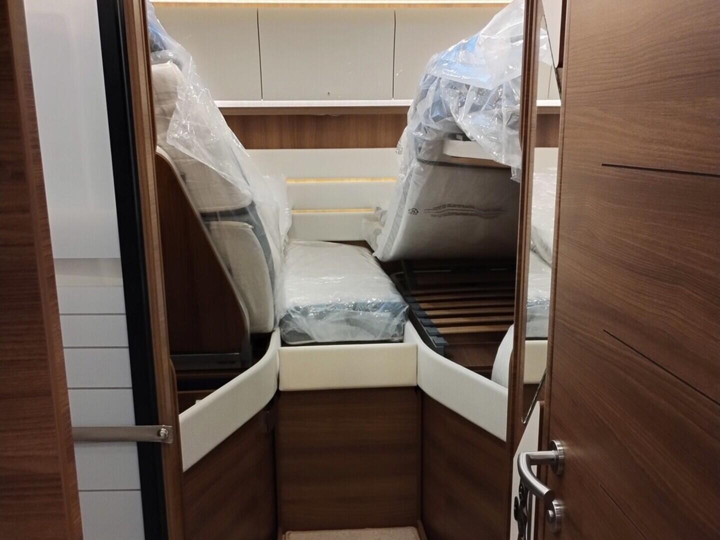 OF06300038_30.webp_i166M Mercedes 125 kW