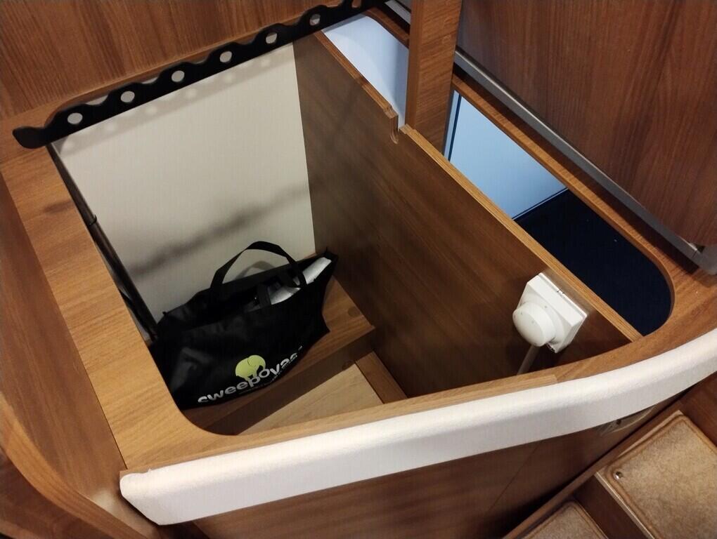 OF06300038_33.webp_i166M Mercedes 125 kW