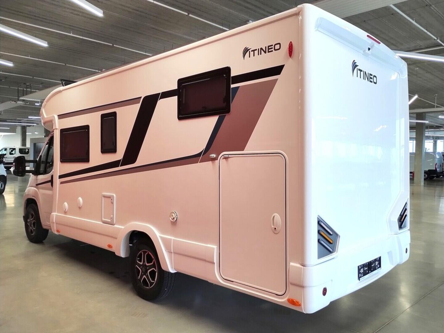 OF06300040_13.webp_Itineo PJ700  Peugeot 103 kW