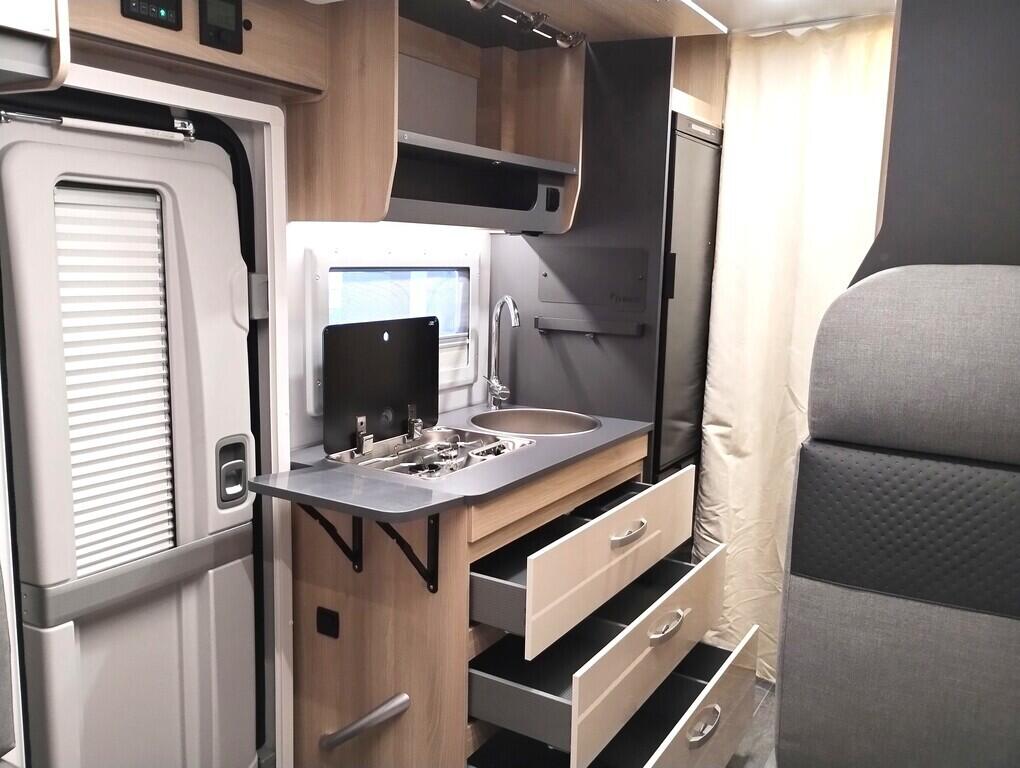 OF06300040_21.webp_Itineo PJ700  Peugeot 103 kW