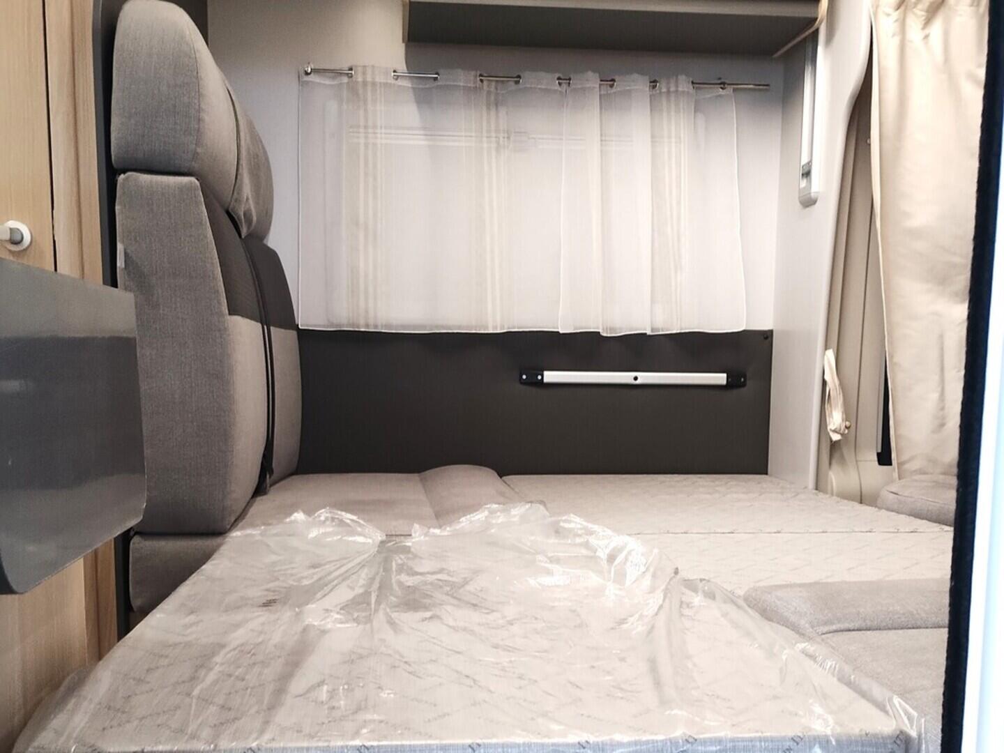 OF06300040_24.webp_Itineo PJ700  Peugeot 103 kW