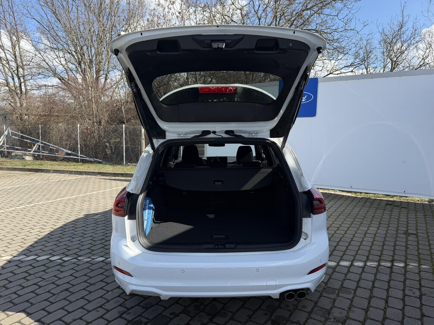 OG51000342_38.webp_Focus C519 Kombi 1,0 EcoBoost Hybrid (mHEV) 114 kW