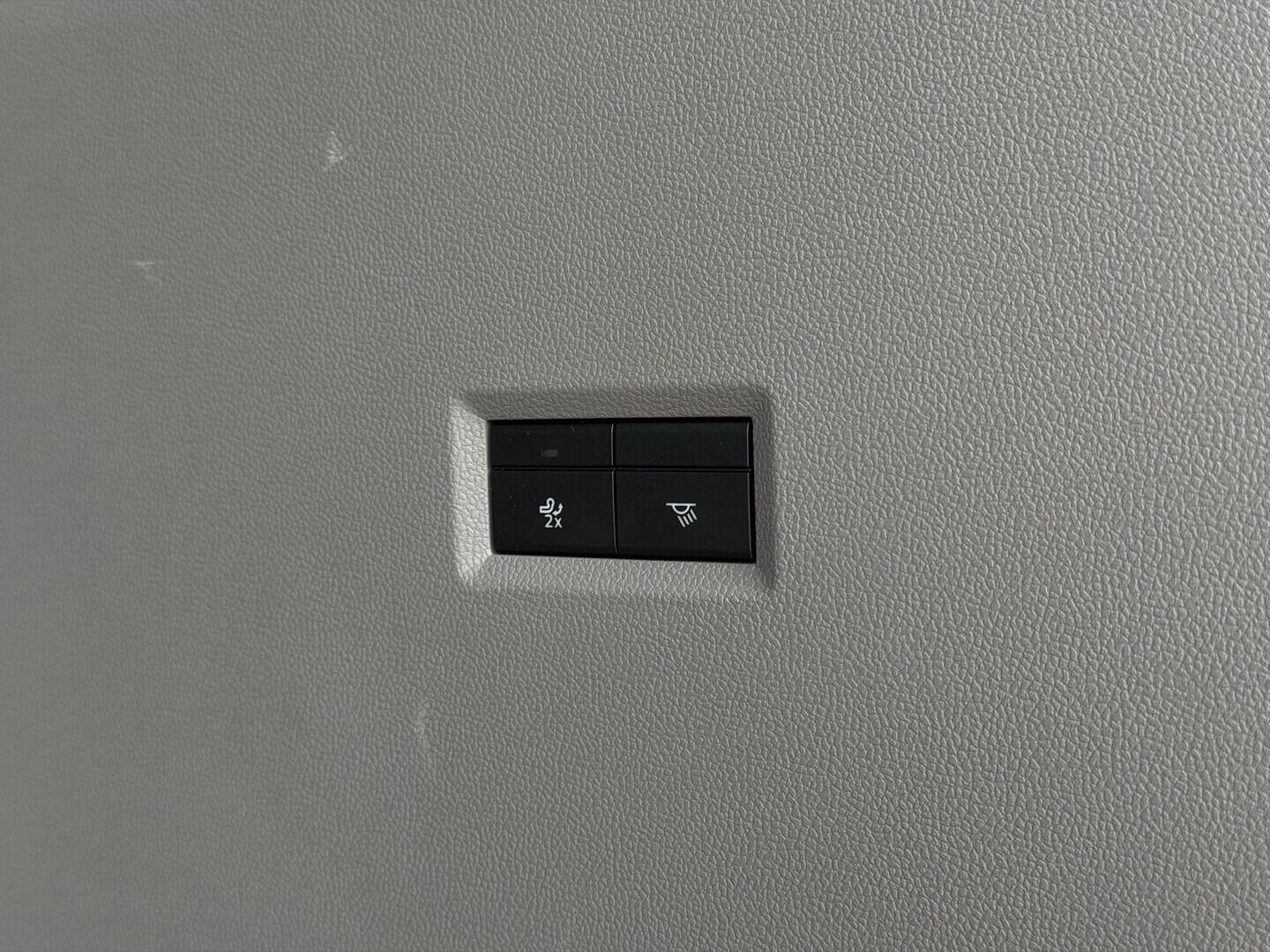 OG51000811_15.webp_Tourneo Custom V710 TOURNEO 2,0 EcoBlue 125 kW