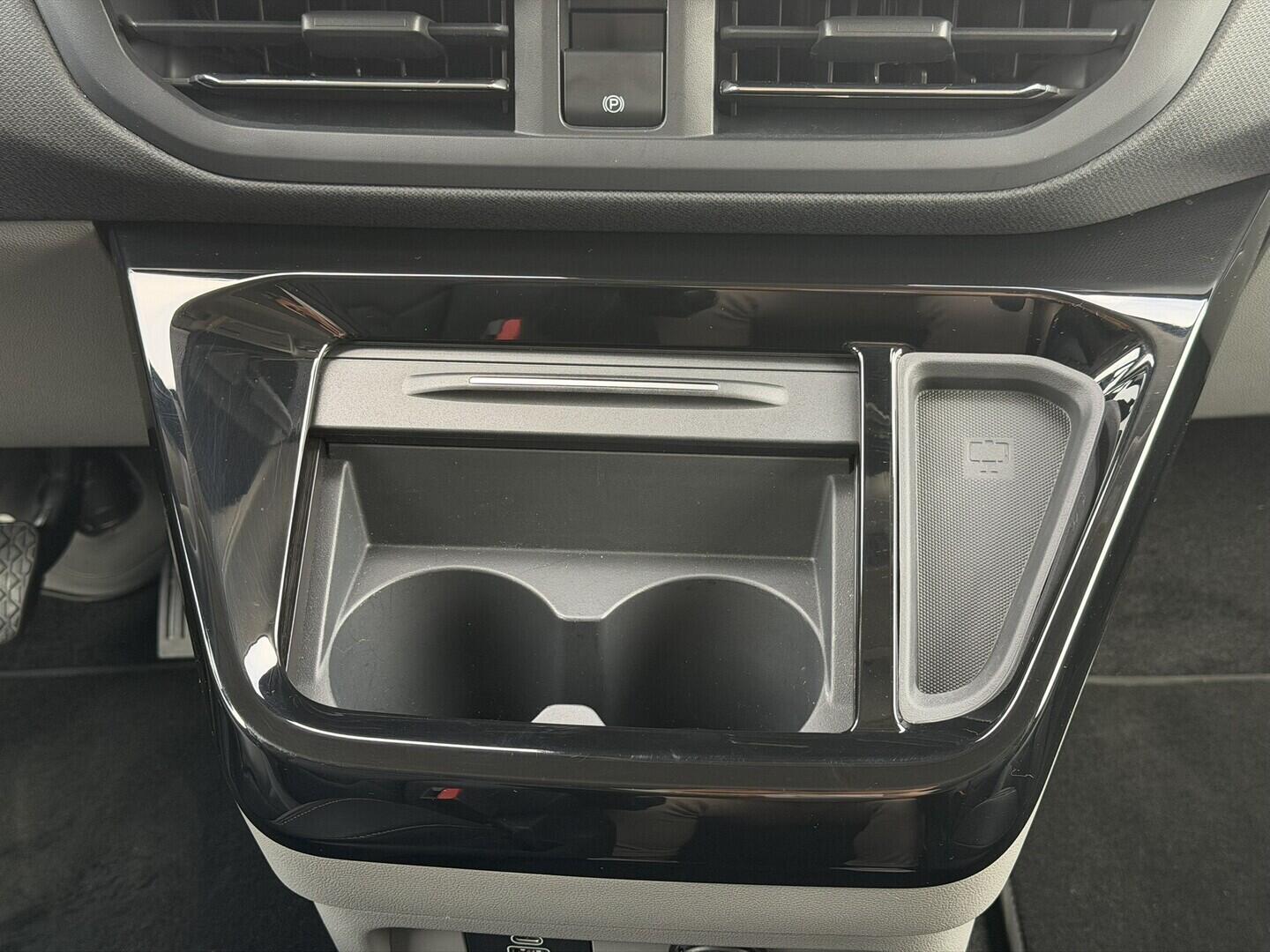 OG51000811_36.webp_Tourneo Custom V710 TOURNEO 2,0 EcoBlue 125 kW