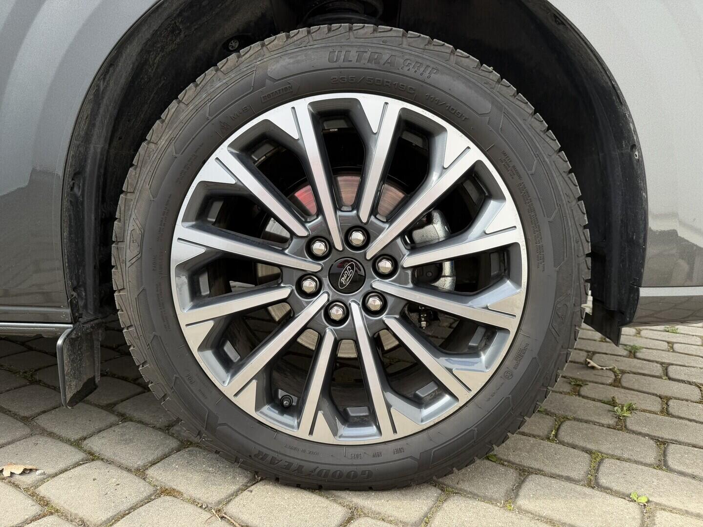 OG51000811_45.webp_Tourneo Custom V710 TOURNEO 2,0 EcoBlue 125 kW