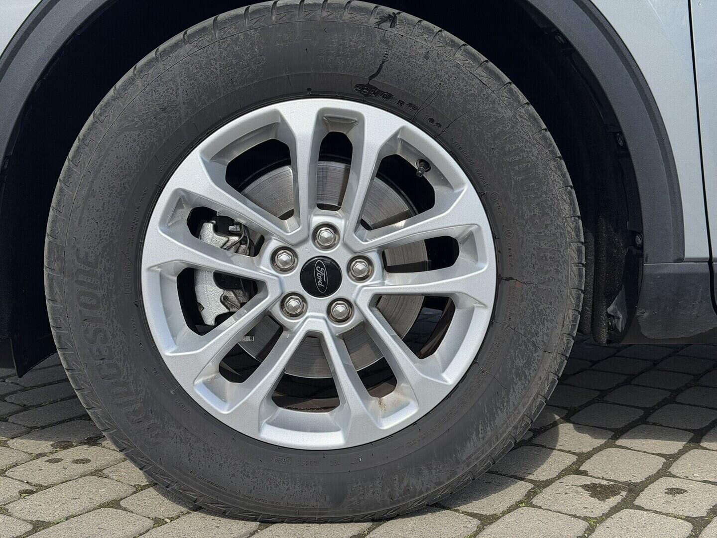 OG51001187_23.webp_Kuga  1,5 EcoBoost 137 kW