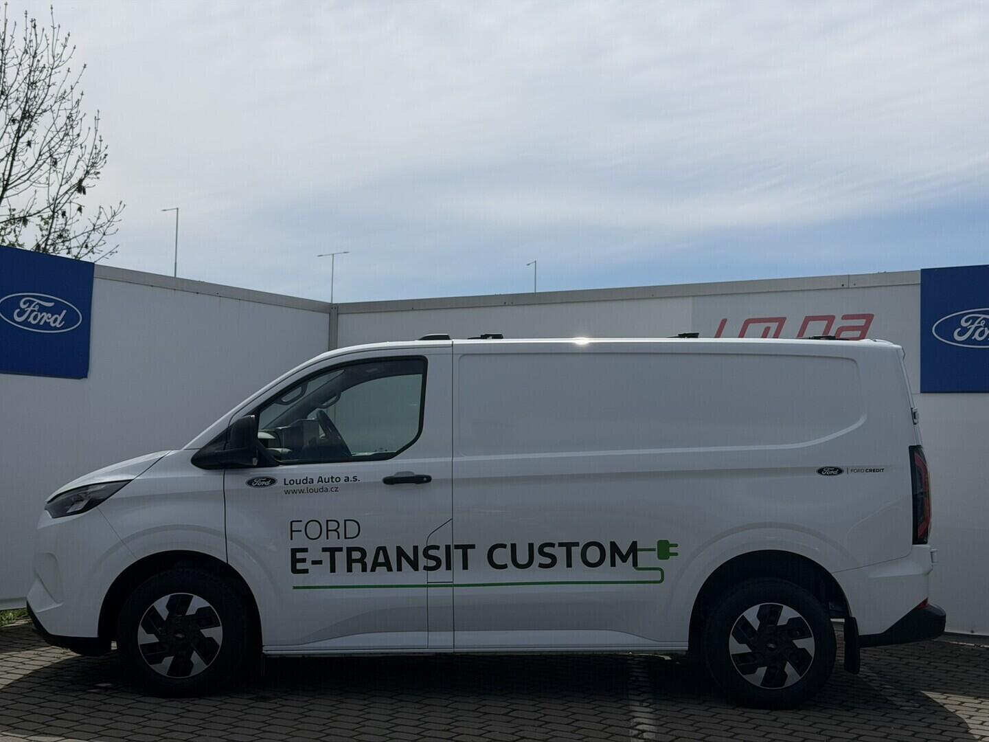 OG51001428_23.webp_Transit Custom Van V710 Van 64 kWh,0 Elektromotor 100 kW