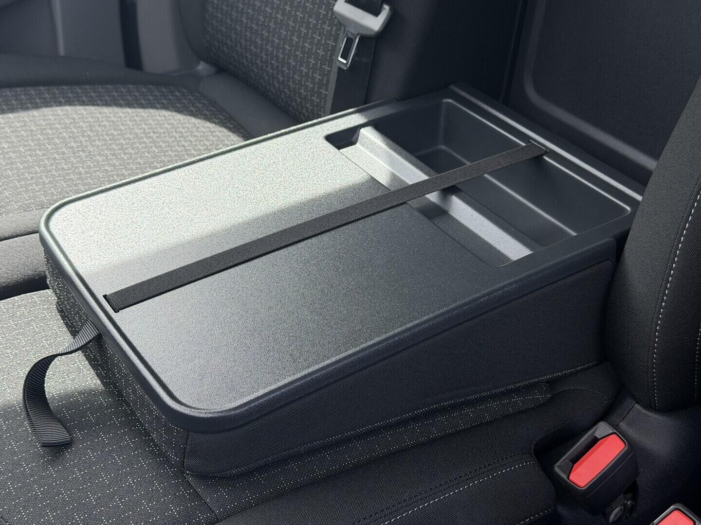 OG51001428_30.webp_Transit Custom Van V710 Van 64 kWh,0 Elektromotor 100 kW